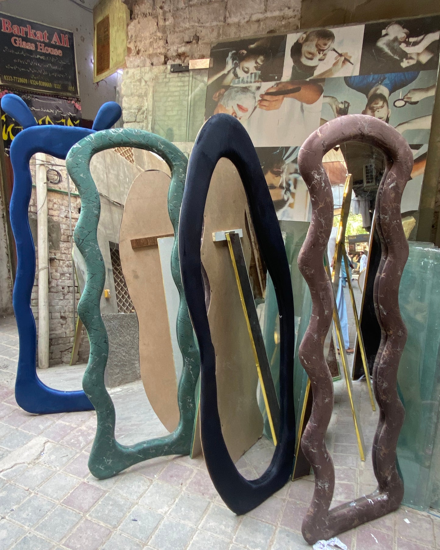 Wavy velvet tufted hanging & standing mirror