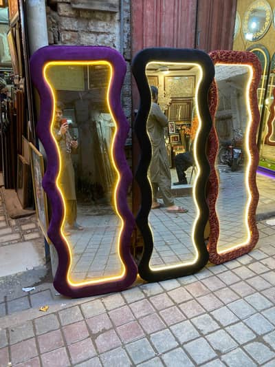 Wavy velvet tufted hanging & standing mirror