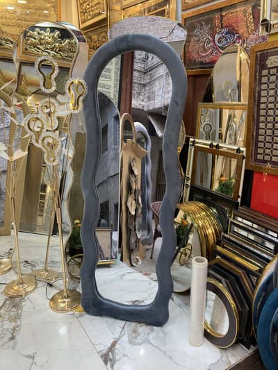 Wavy velvet tufted hanging & standing mirror